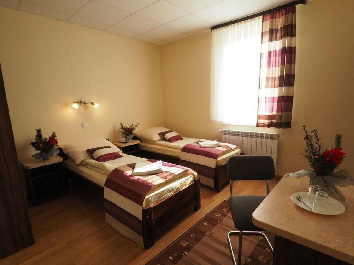 Bed & Breakfast Dw Poronianka 3*